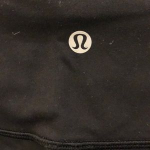 lululemon athletica Pants - Lululemon black crop legging, sz 6, 71038 lululemon athletica Pants - Lululemon black crop legging, sz 6, 71038